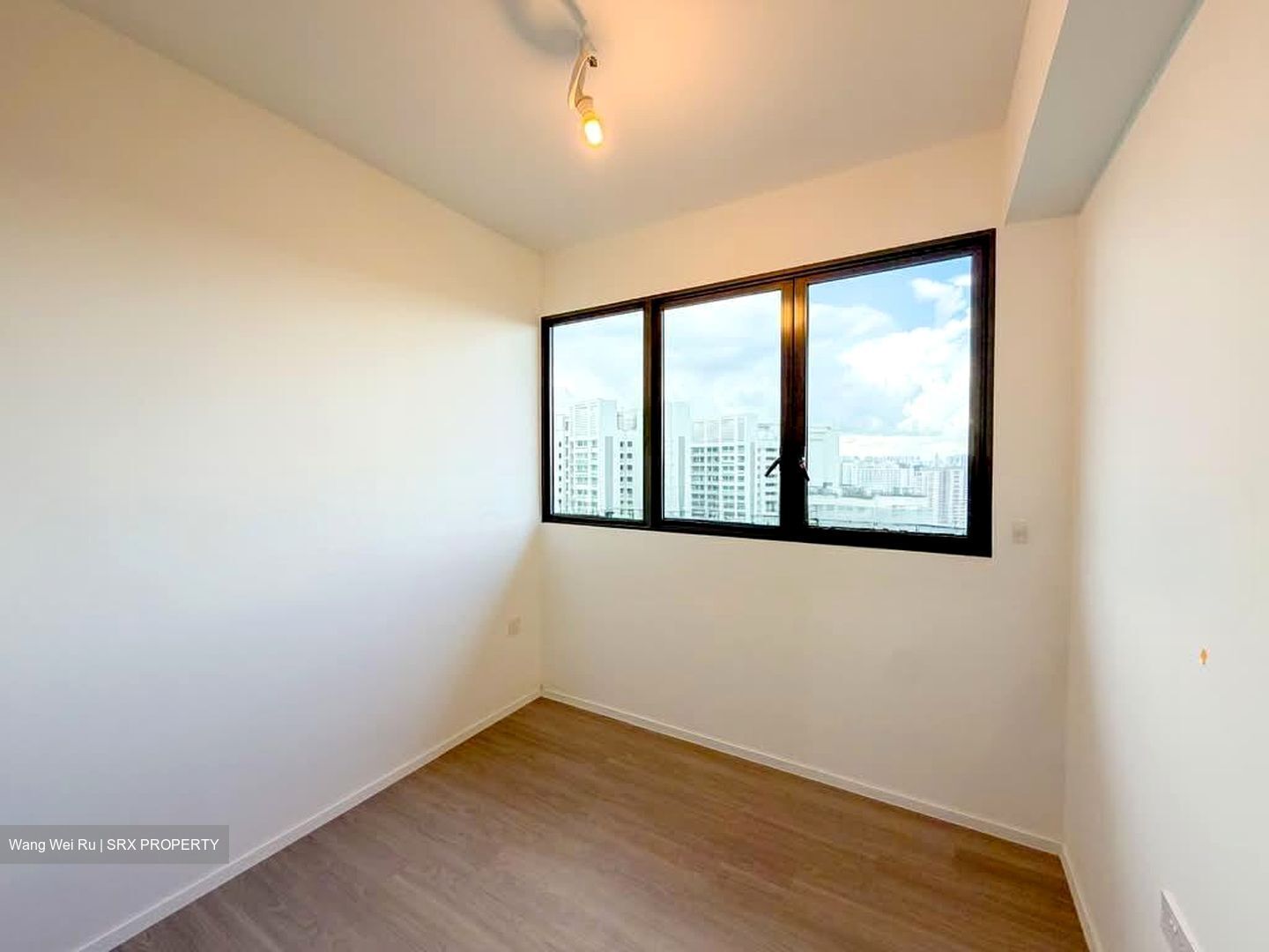 Amo Residence (D20), Apartment #556846541